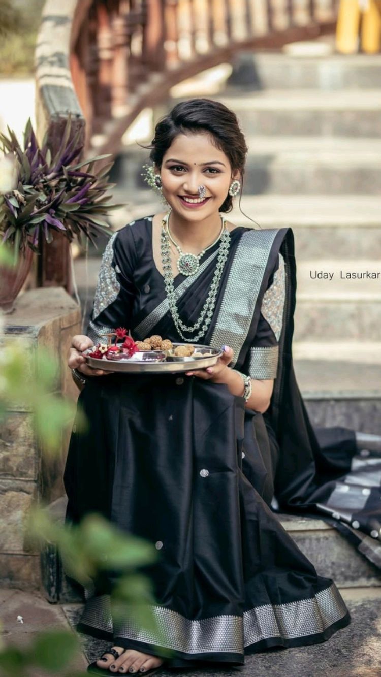 Woven Paithani Silk Saree (Black)