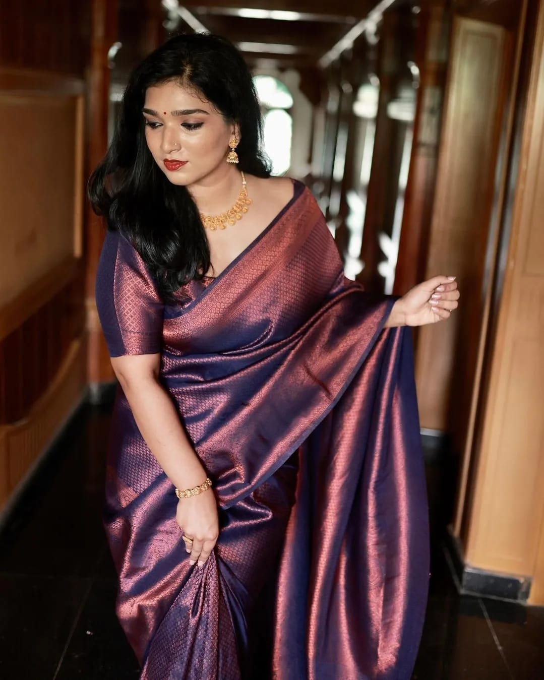 Banarasi Tissue Silk Saree with Rich Pallu & Zari Blouse (Navy Blue)