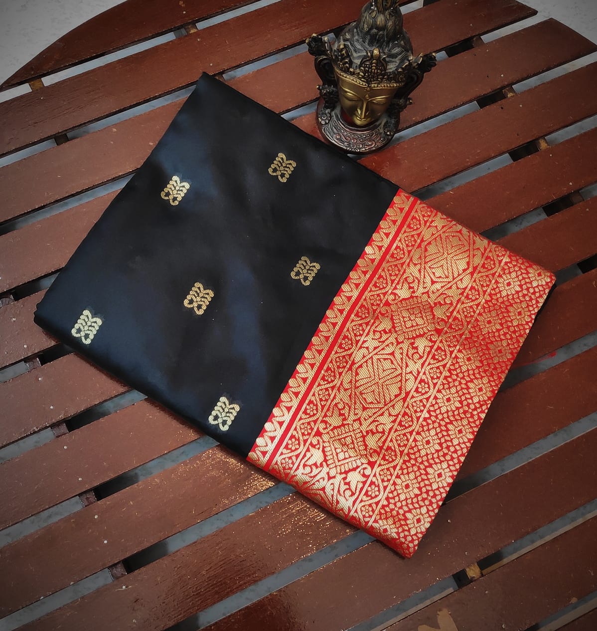 Banarasi Jacquard Zari Silk Saree (Black)