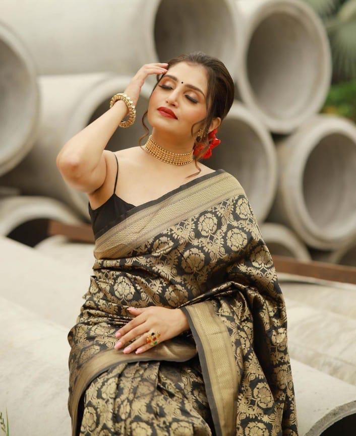 Banarasi Silk Saree with Intricate Zari Work, Unstitched Blouse Piece, Festive & Wedding Wear (Black)