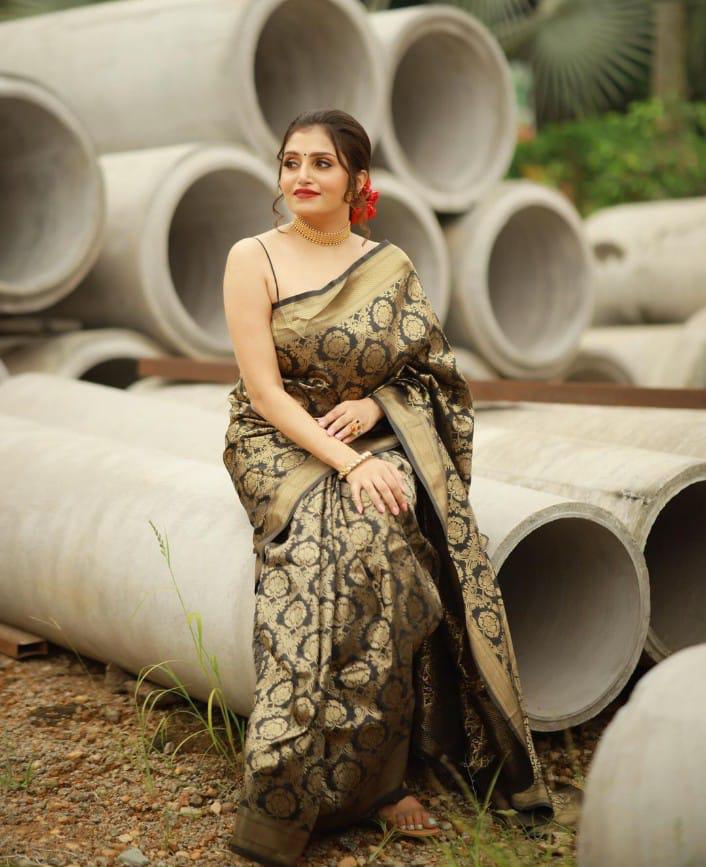Banarasi Silk Saree with Intricate Zari Work, Unstitched Blouse Piece, Festive & Wedding Wear (Black)