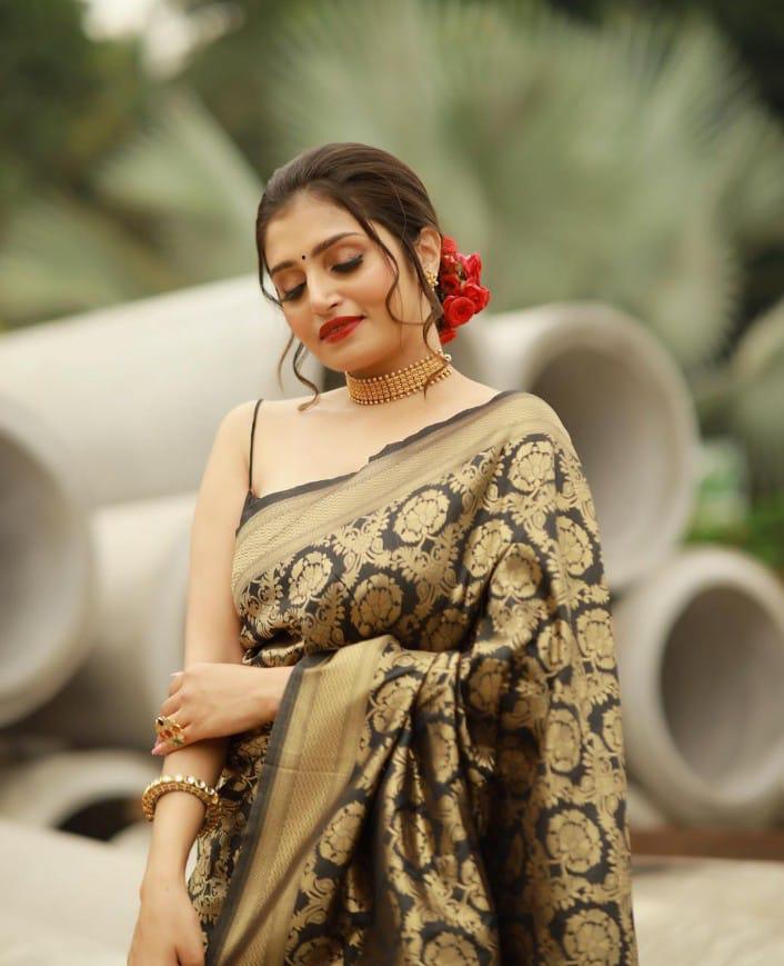 Banarasi Silk Saree with Intricate Zari Work, Unstitched Blouse Piece, Festive & Wedding Wear (Black)