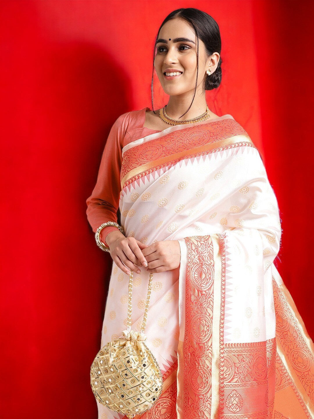Floral Woven Design Zari Kanjeevaram Saree