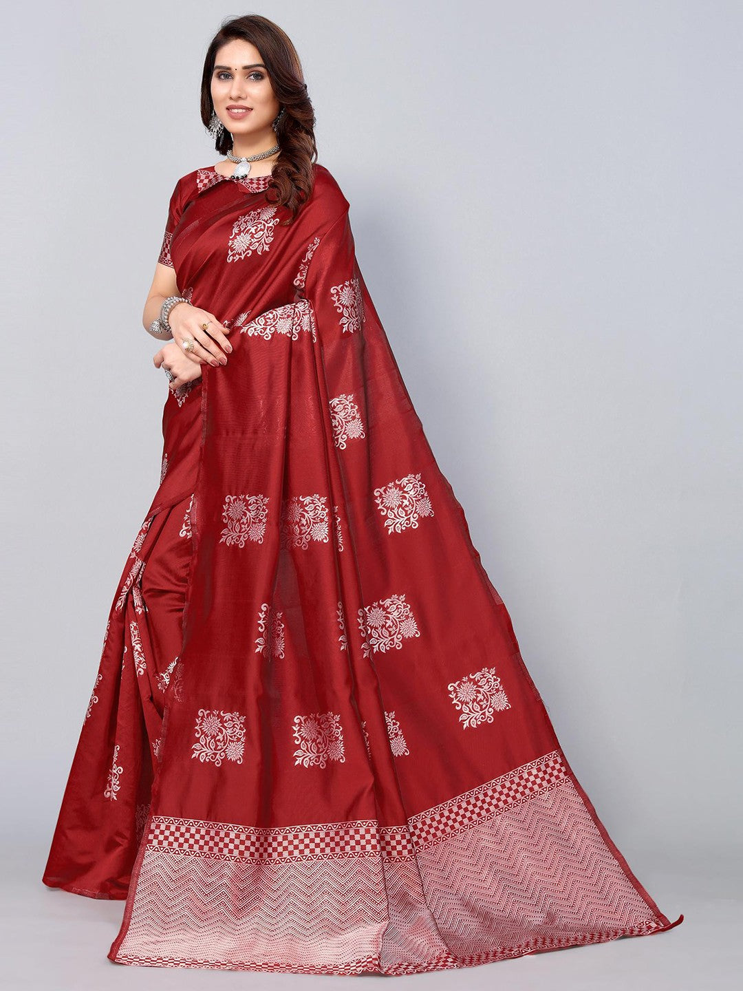 Floral Woven Design Zari Kanjeevaram Saree (Maroon)