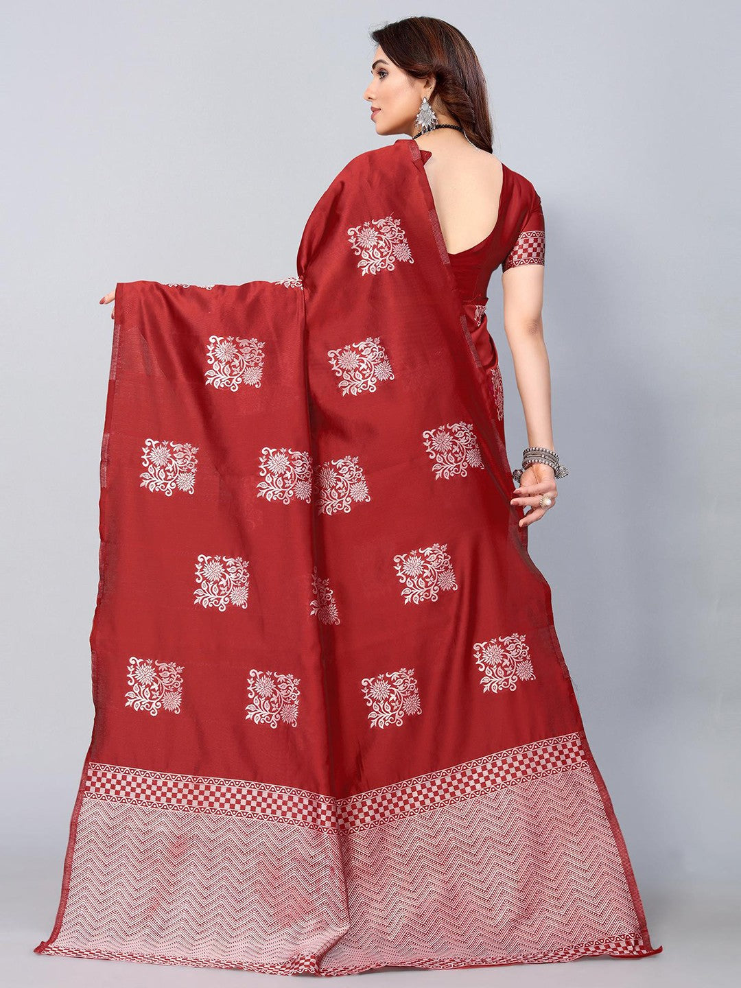 Floral Woven Design Zari Kanjeevaram Saree (Maroon)