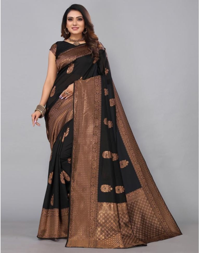 Having Jacquard Silk Fabric With Unstitched Blouse Piece