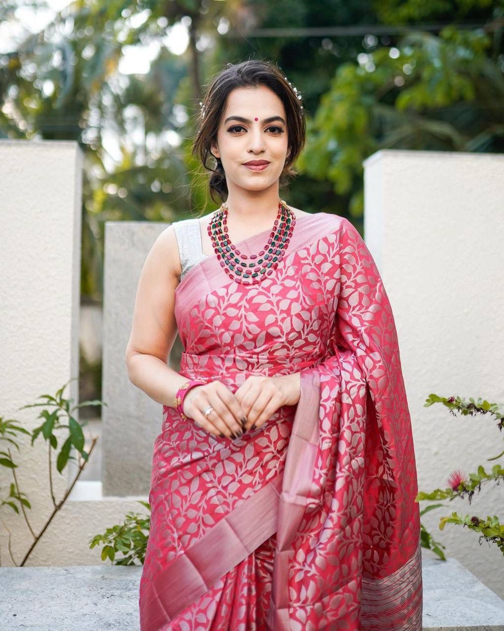 Leaf Pattern Banarasi Kanjivaram Silk Saree