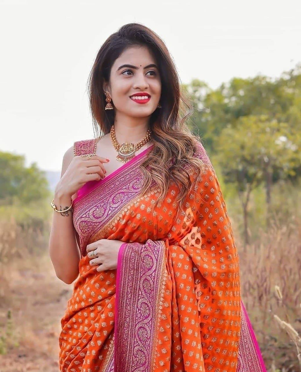 Self Design Kanjivaram Jacquard Saree  (Orange)