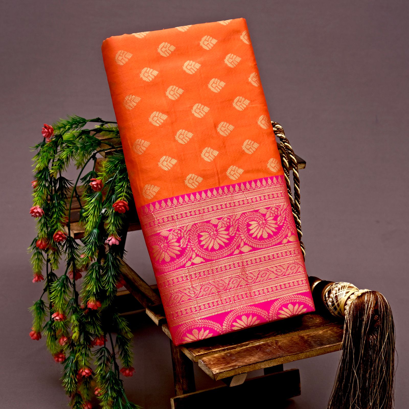 Self Design Kanjivaram Jacquard Saree  (Orange)