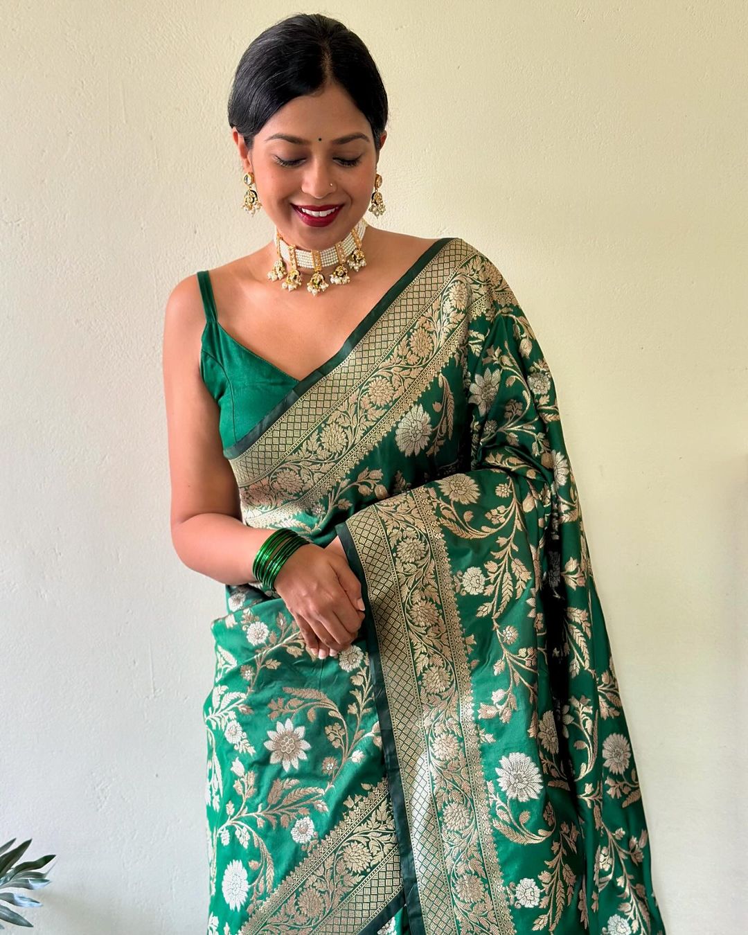 Women Banarasi Silk Saree