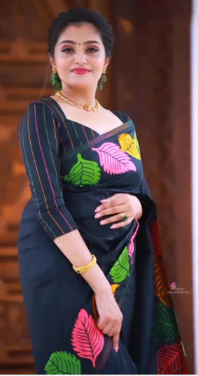 Women's Soft Silk Saree With Unstitched Blouse Piece