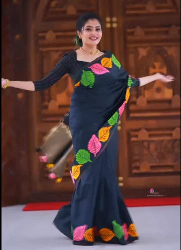 Women's Soft Silk Saree With Unstitched Blouse Piece