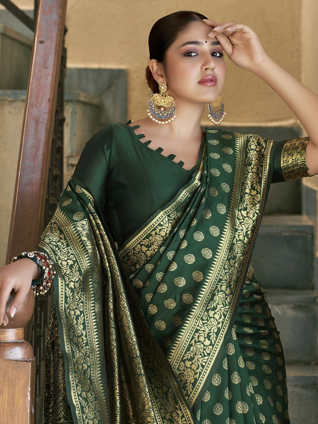 Woven Design Zari Pure Silk Banarasi Saree