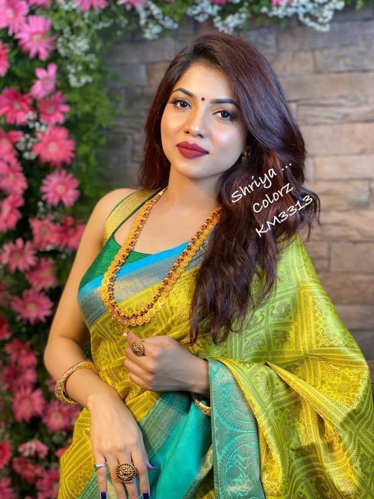 Woven Kanjivaram Art Silk Saree  (Yellow)