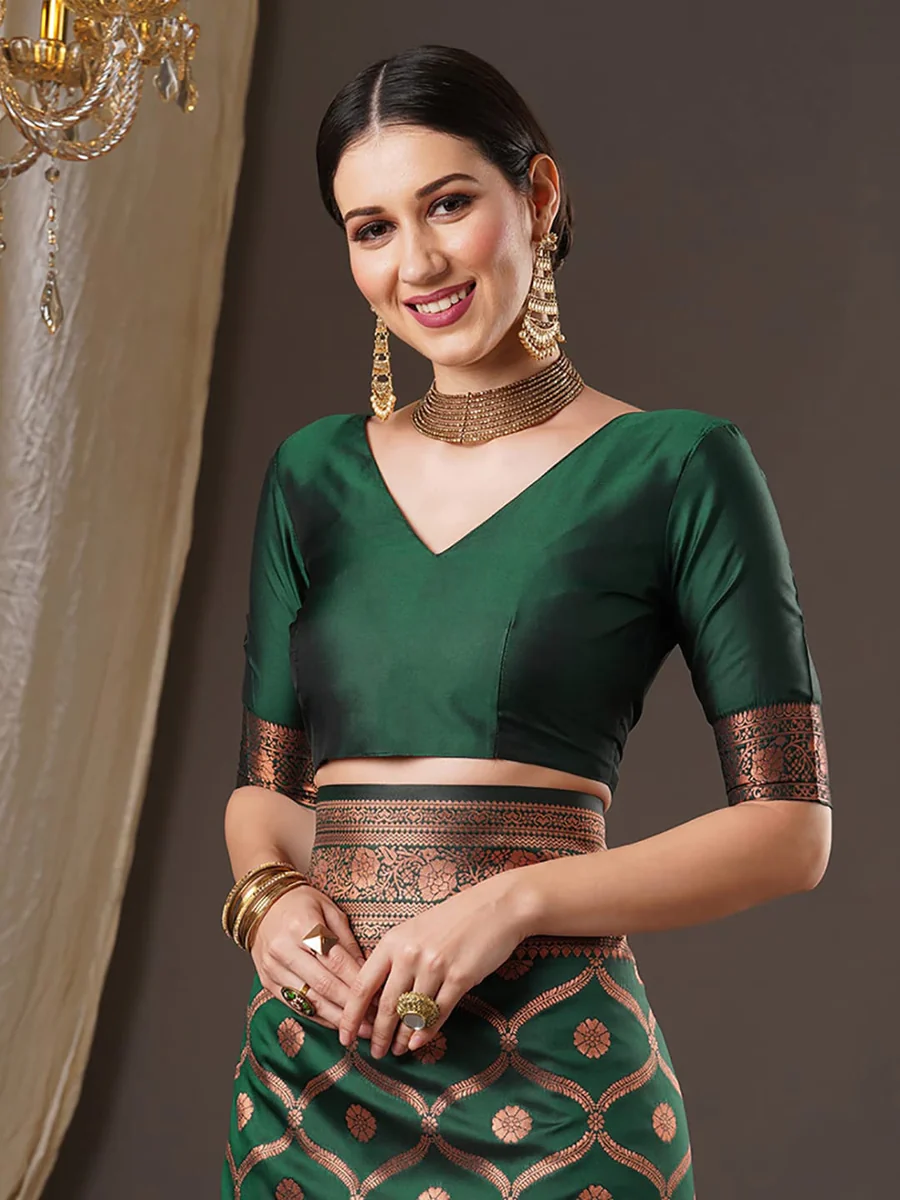 Woven Kanjivaram Art Silk, Pure Silk Saree  (Green)