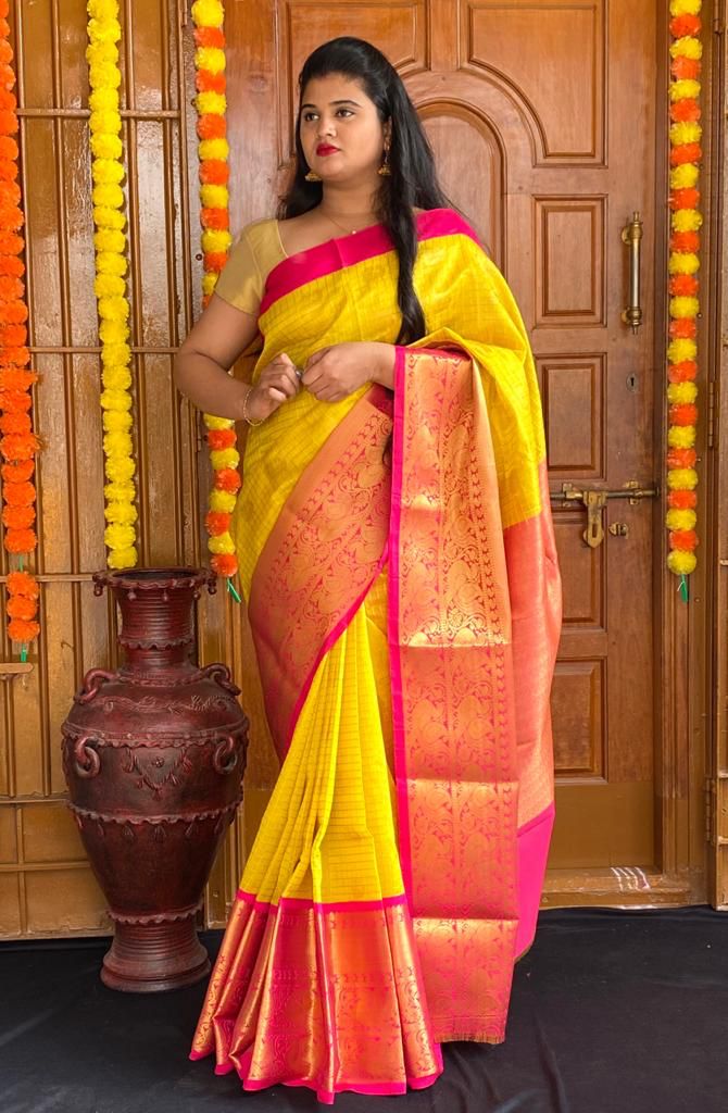 Woven Kanjivaram Jacquard, Pure Silk Saree  (Yellow)