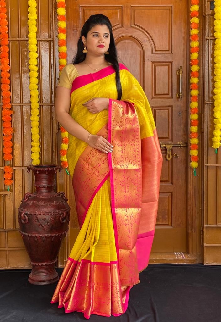 Woven Kanjivaram Jacquard, Pure Silk Saree  (Yellow)