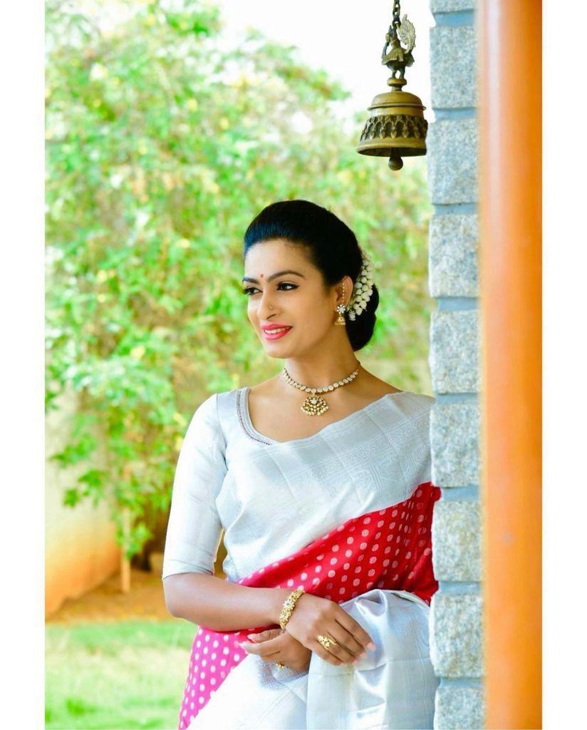 Woven Kanjivaram Pure Silk Saree (Pink)