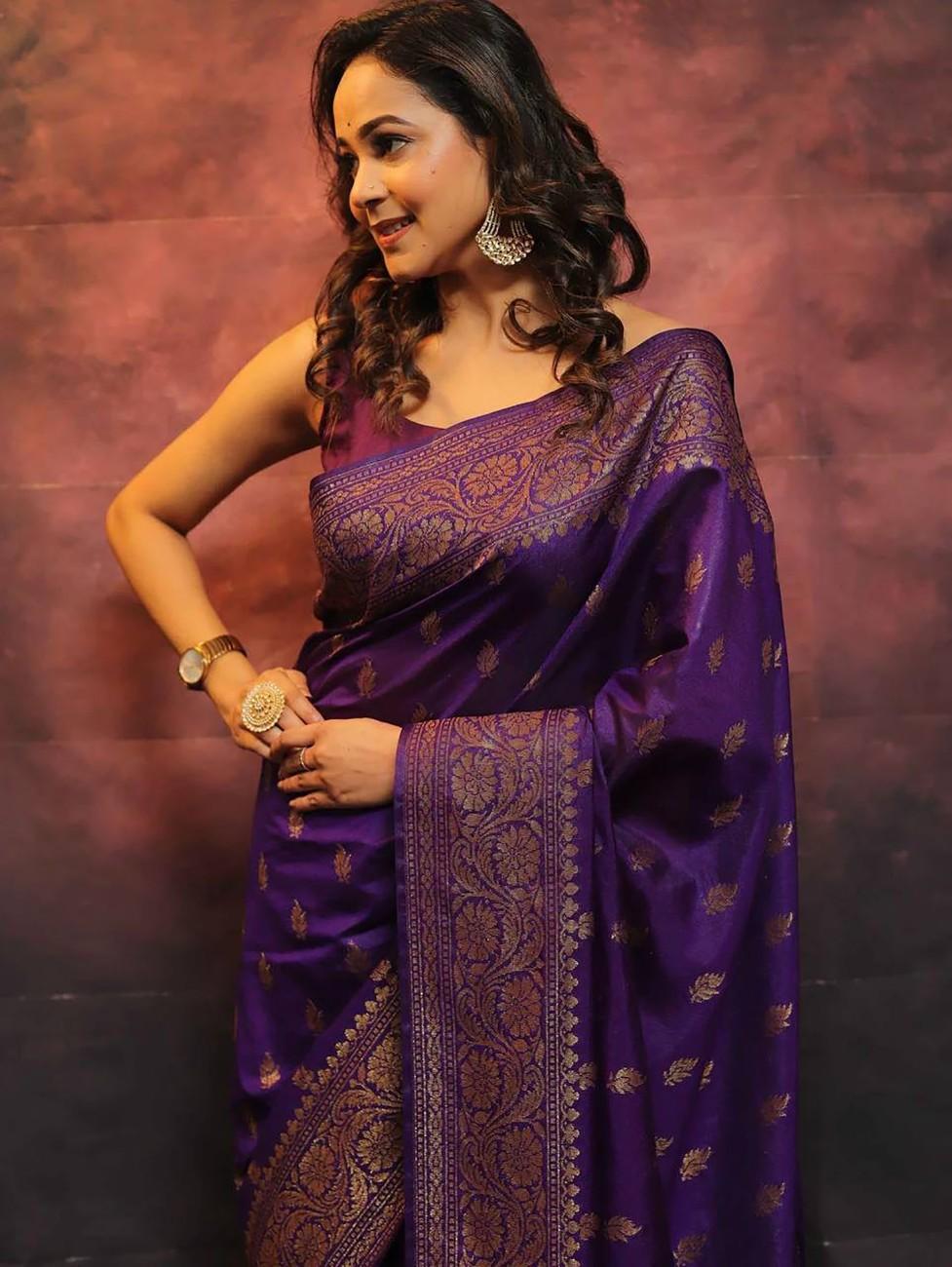 Woven Kanjivaram Silk Saree Art Silk Saree