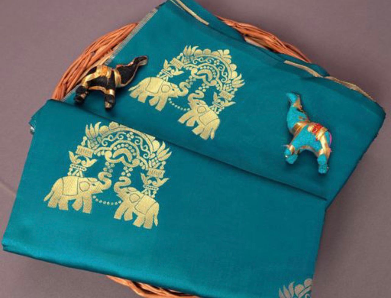 Woven Banarasi Pure Silk Saree (Green)