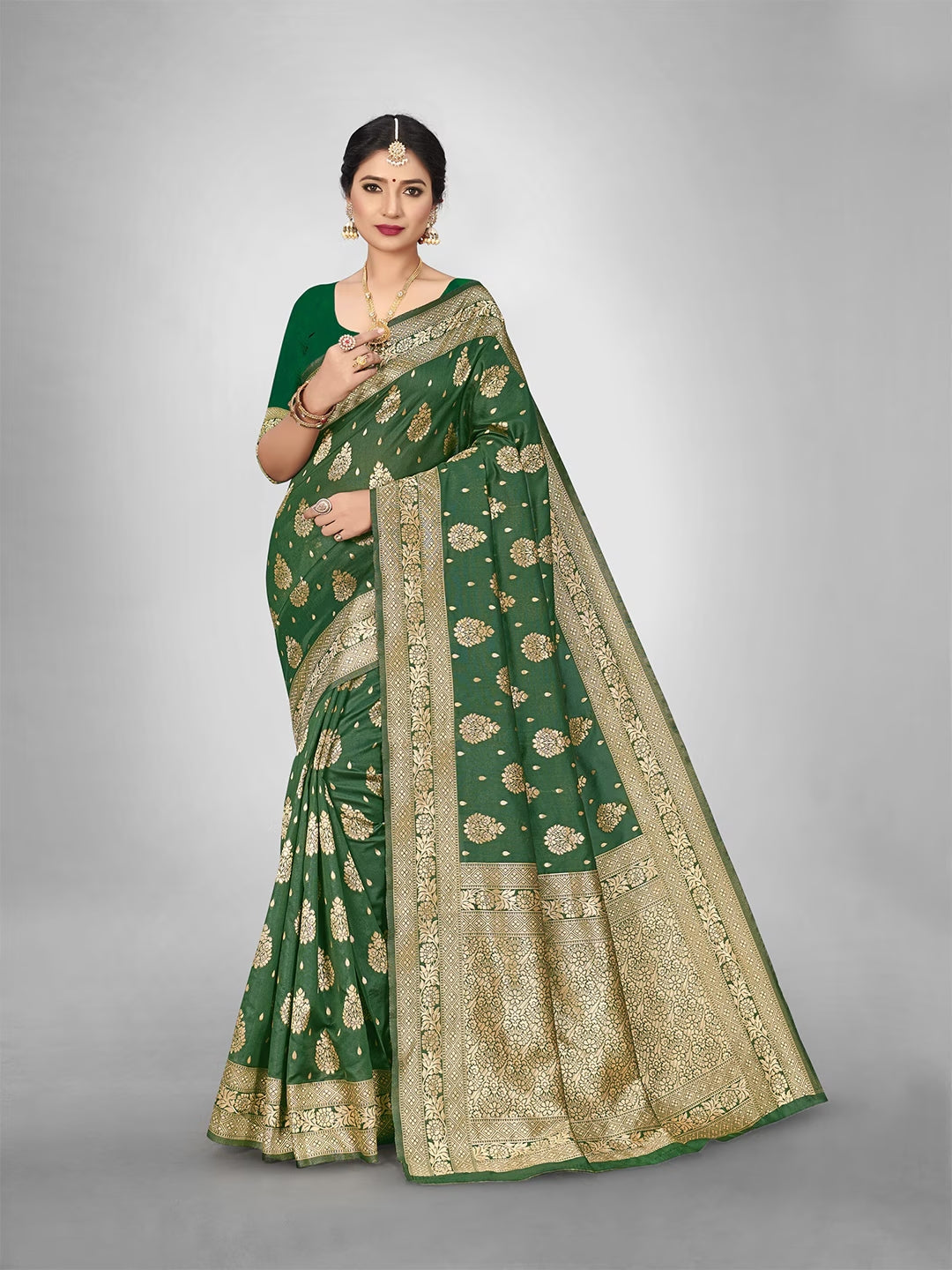 Woven Kanjivaram Silk Blend Saree