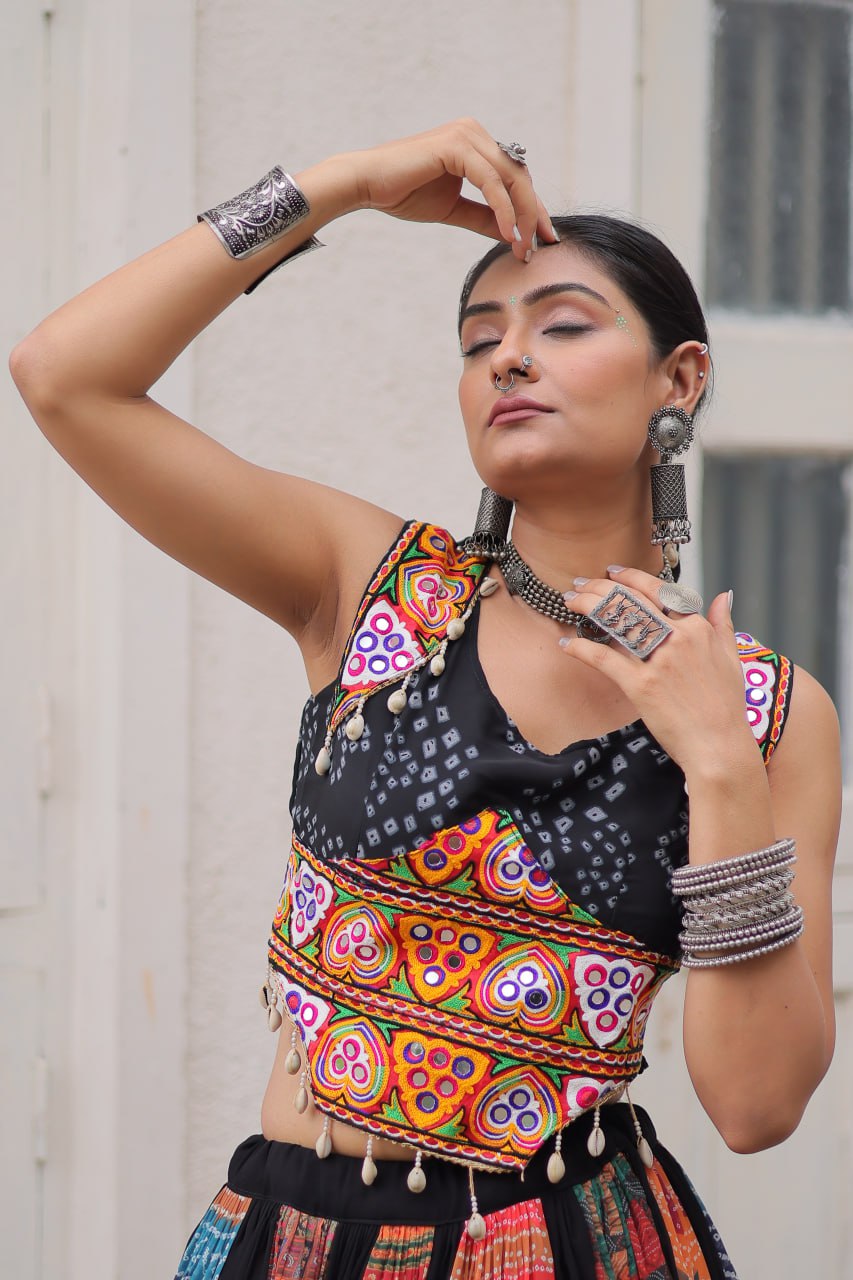 Navratri Special Georgette Gamthi Work Lehenga Choli
