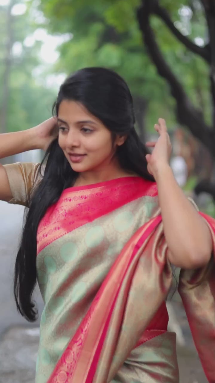 Women Kanjeevaram Silk Traditional Saree with Blouse Piece – Green